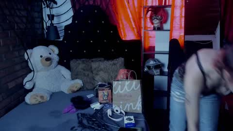 baby_punkk online show from 01/10/25, 08:59