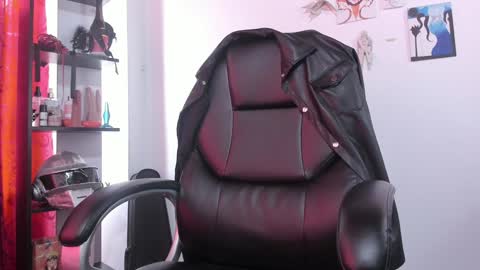 baby_punkk online show from 01/27/25, 08:49