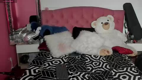 baby_punkk online show from 02/24/25, 08:58