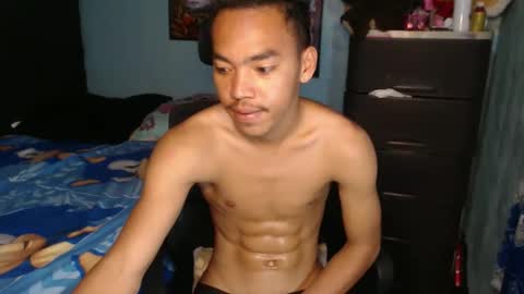 baby_razell online show from 02/20/26, 05:04