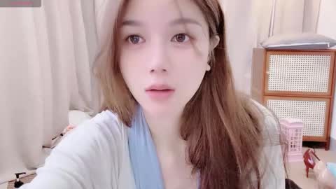 Snapshot of baby_su chatting on 11/18/25, 07:57 SuSu online show from 11/18/25, 07:57