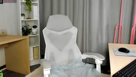 baby_sunsh1ne_ online show from 07/14/26, 01:08