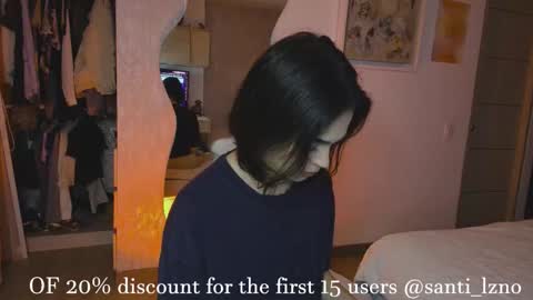 Snapshot of baby_sunshine_ chatting on 01/19/26, 01:31 santi online show from 01/19/26, 01:31