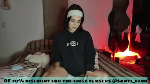 Snapshot of baby_sunshine_ chatting on 04/14/26, 02:28 santi online show from 04/14/26, 02:28
