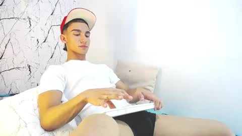 Snapshot of babyandy_ chatting on 04/15/26, 11:27 ANDY online show from 04/15/26, 11:27