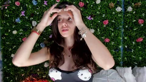 Aylin  online show from 09/24/25, 04:16