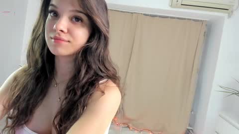 Aylin  online show from 11/27/25, 06:59