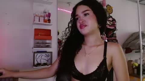 babybombom08 online show from 06/09/26, 07:36