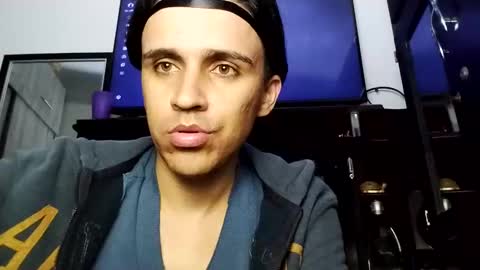 Snapshot of babydarkpink chatting on 10/19/25, 06:47 Dani  online show from 10/19/25, 06:47