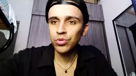 Snapshot of babydarkpink chatting on 10/19/25, 09:59 Dani  online show from 10/19/25, 09:59