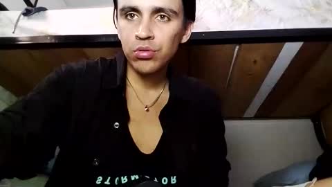 Snapshot of babydarkpink chatting on 11/21/25, 09:46 Dani online show from 11/21/25, 09:46