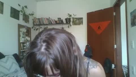 Snapshot of babydemon6 chatting on 12/15/24, 01:11 babydemon6 online show from 12/15/24, 01:11