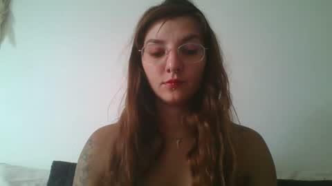 Snapshot of babydemon6 chatting on 02/08/25, 01:01 babydemon6 online show from 02/08/25, 01:01