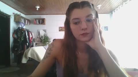 Snapshot of babydemon6 chatting on 10/17/25, 02:52 babydemon6 online show from 10/17/25, 02:52