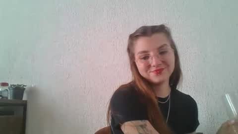 Snapshot of babydemon6 chatting on 11/29/25, 04:21 babydemon6 online show from 11/29/25, 04:21