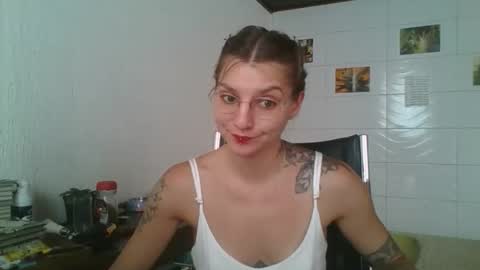 Snapshot of babydemon6 chatting on 12/15/25, 02:54 babydemon6 online show from 12/15/25, 02:54