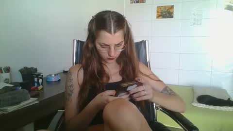 Snapshot of babydemon6 chatting on 12/17/25, 12:44 babydemon6 online show from 12/17/25, 12:44