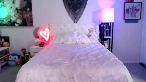 akira online show from 11/18/25, 06:18