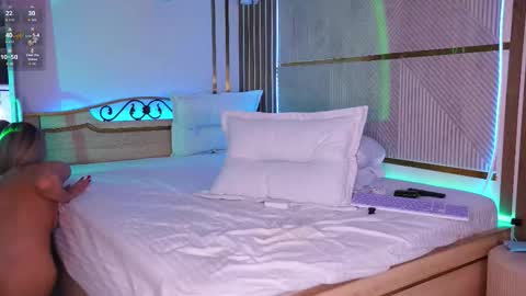 babyfacees online show from 10/21/25, 03:35