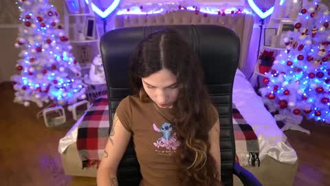 Sasha online show from 12/22/24, 08:14