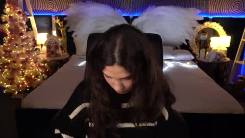 Sasha online show from 12/14/25, 07:51