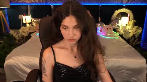 Sasha online show from 06/17/26, 06:53