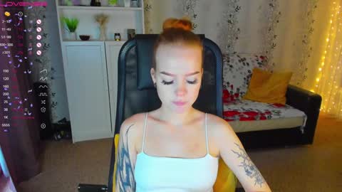 Snapshot of babyfoxyy chatting on 12/29/24, 09:28 maddy online show from 12/29/24, 09:28
