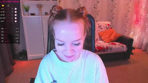 Snapshot of babyfoxyy chatting on 02/16/25, 03:59 maddy online show from 02/16/25, 03:59