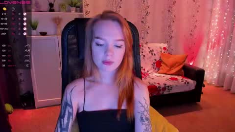Snapshot of babyfoxyy chatting on 02/22/25, 06:41 maddy online show from 02/22/25, 06:41