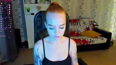 Snapshot of babyfoxyy chatting on 02/26/25, 07:38 maddy online show from 02/26/25, 07:38