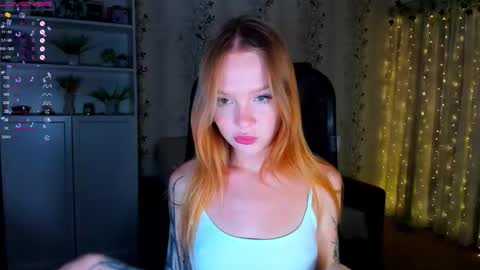 Snapshot of babyfoxyy chatting on 09/17/25, 06:09 maddy online show from 09/17/25, 06:09