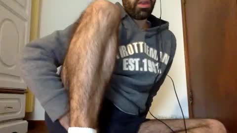 Tom A.    online show from 02/01/25, 09:43