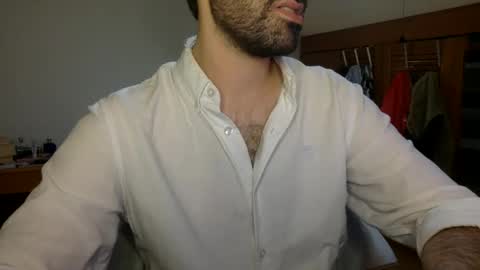 Tom A.    online show from 09/21/25, 04:08