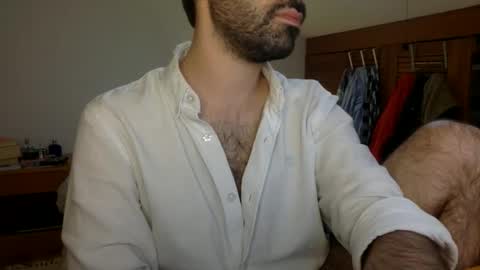 Tom A.    online show from 09/22/25, 04:20