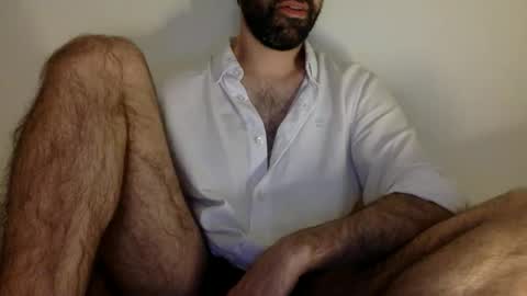 Tom A.    online show from 10/04/25, 07:39