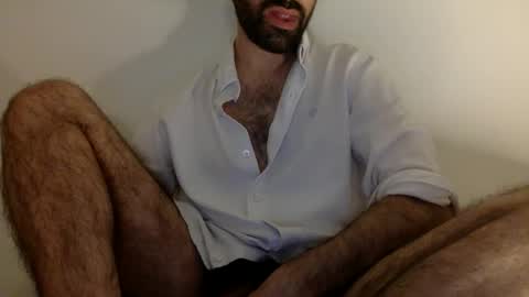 Tom A.    online show from 11/01/25, 10:23