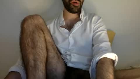 Tom A.    online show from 11/02/25, 05:04