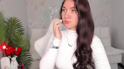 Snapshot of babyisperfect chatting on 11/12/25, 06:14 Sophia online show from 11/12/25, 06:14