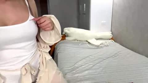 Kate  online show from 09/25/25, 01:15