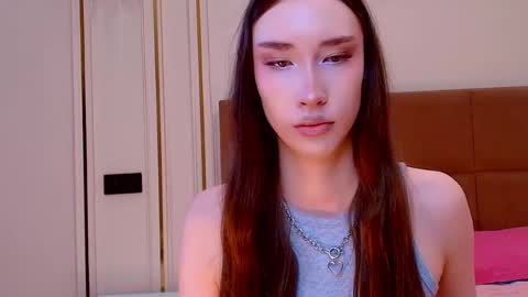 Snapshot of babylisabrown chatting on 05/25/26, 03:23 Annie online show from 05/25/26, 03:23