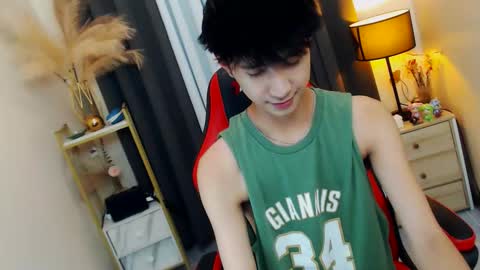 Snapshot of babymasterbater chatting on 10/27/25, 05:50 call me james online show from 10/27/25, 05:50