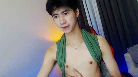 Snapshot of babymasterbater chatting on 12/13/25, 09:42 call me james online show from 12/13/25, 09:42