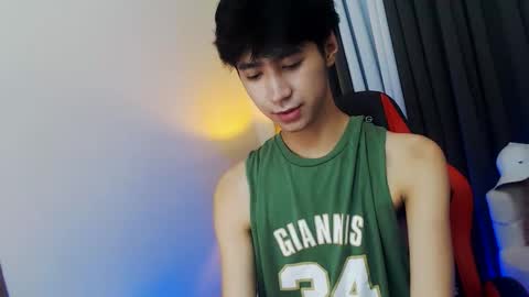 Snapshot of babymasterbater chatting on 12/16/25, 04:56 call me james online show from 12/16/25, 04:56