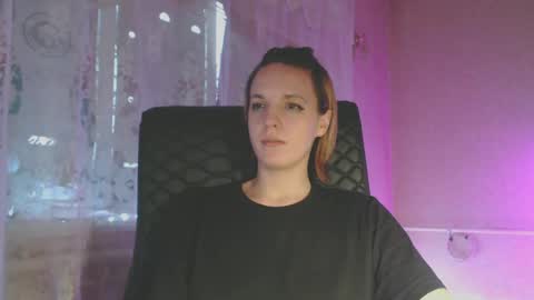 Snapshot of babymuro4ka chatting on 12/26/24, 05:58 Sonya online show from 12/26/24, 05:58