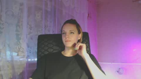 Snapshot of babymuro4ka chatting on 12/27/24, 12:29 Sonya online show from 12/27/24, 12:29