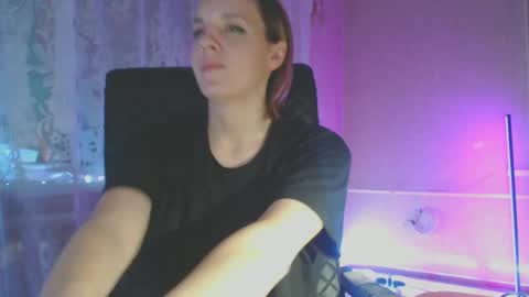 Snapshot of babymuro4ka chatting on 12/27/24, 03:31 Sonya online show from 12/27/24, 03:31