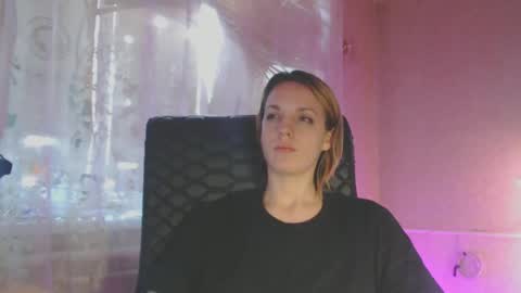 Snapshot of babymuro4ka chatting on 01/12/25, 07:00 Sonya online show from 01/12/25, 07:00