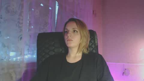 Snapshot of babymuro4ka chatting on 01/18/25, 05:10 Sonya online show from 01/18/25, 05:10