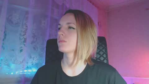 Snapshot of babymuro4ka chatting on 02/01/25, 12:29 Sonya online show from 02/01/25, 12:29