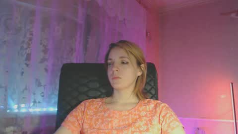 Snapshot of babymuro4ka chatting on 02/15/25, 09:26 Sonya online show from 02/15/25, 09:26